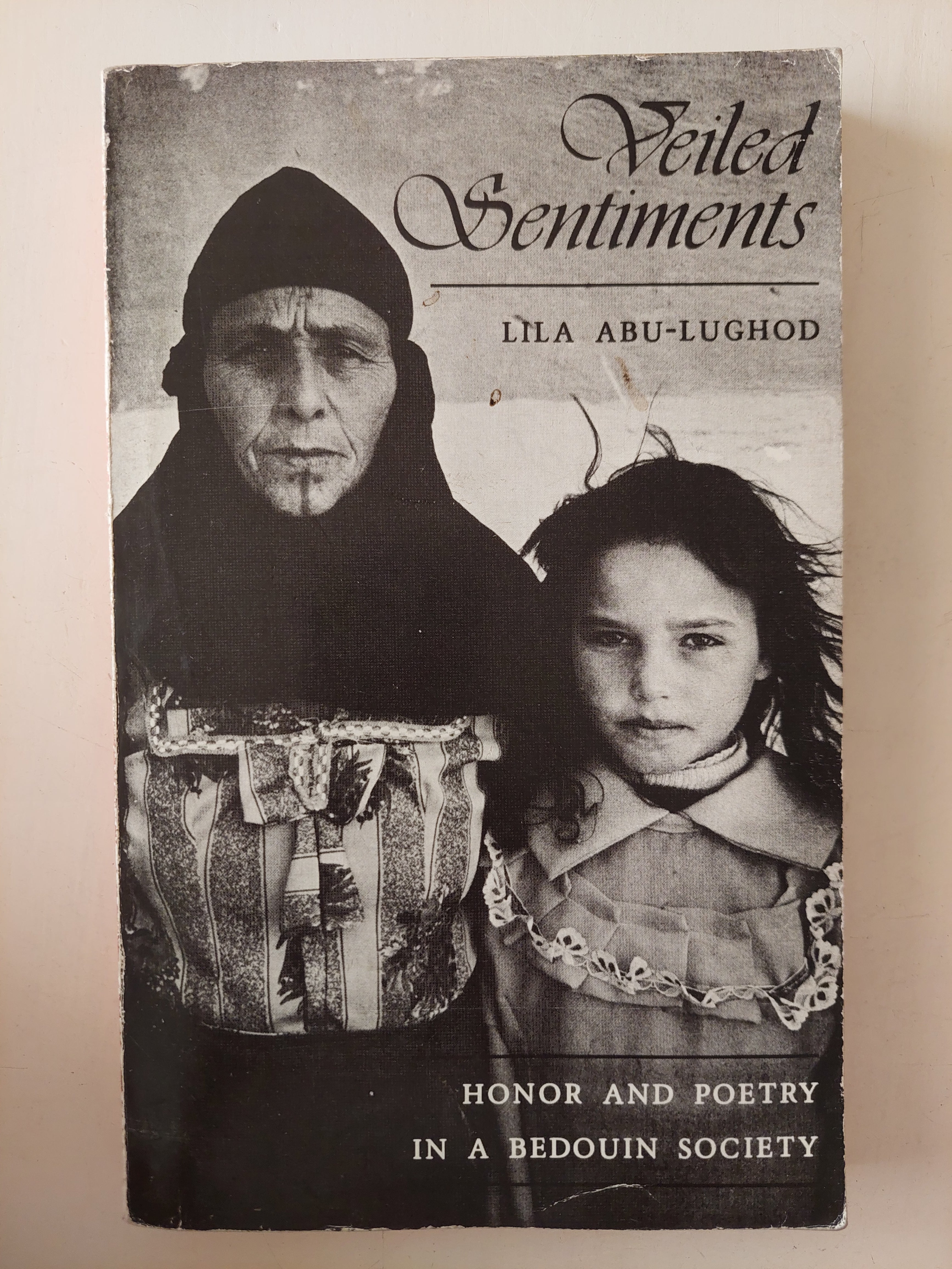 Veiled sentiments / Lila Abu-lughod