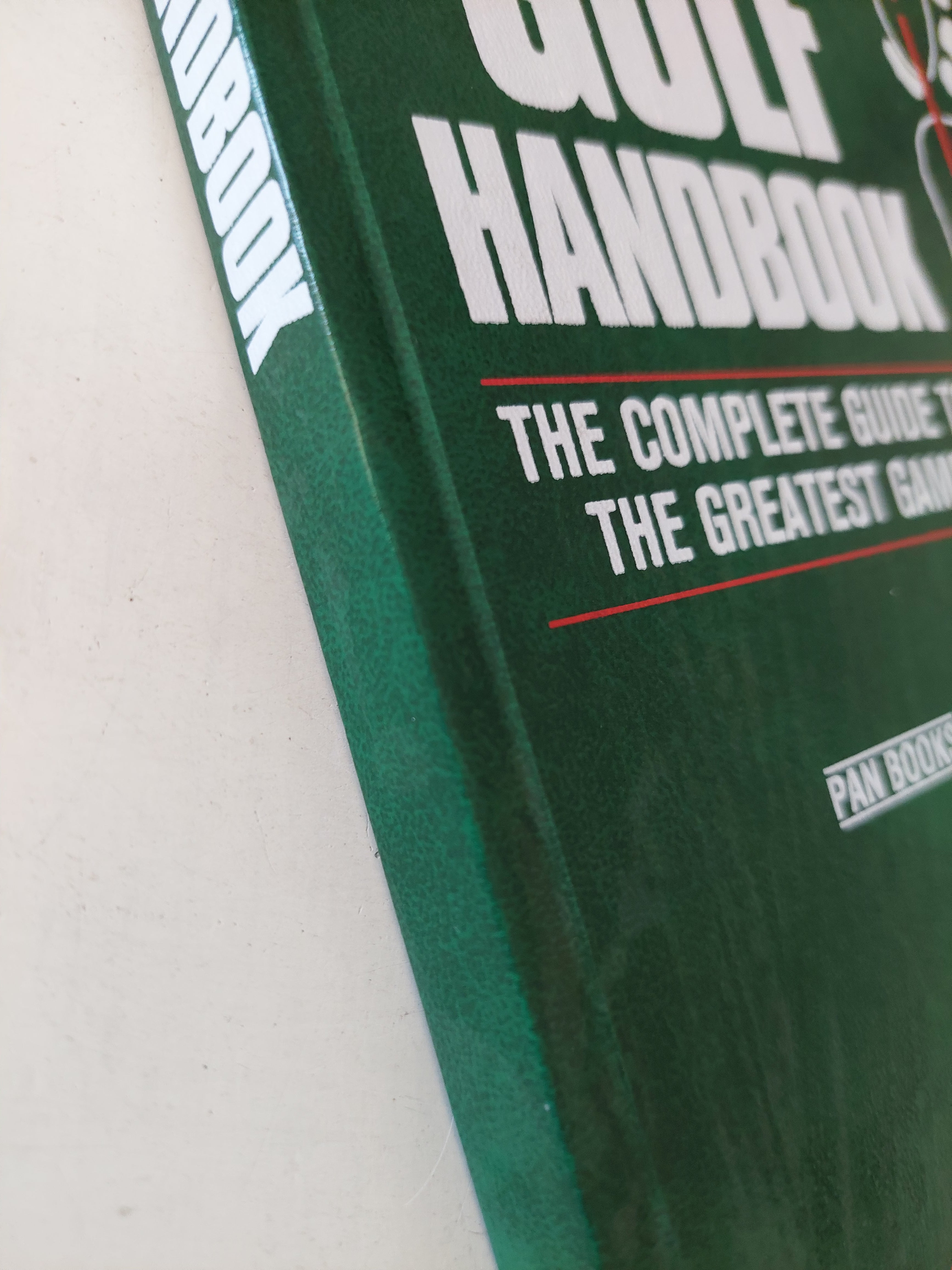 The golf handbook / Peter Aliss - هارد كفر ملحق بالصور - متجر كتب مصرمتجر كتب مصر