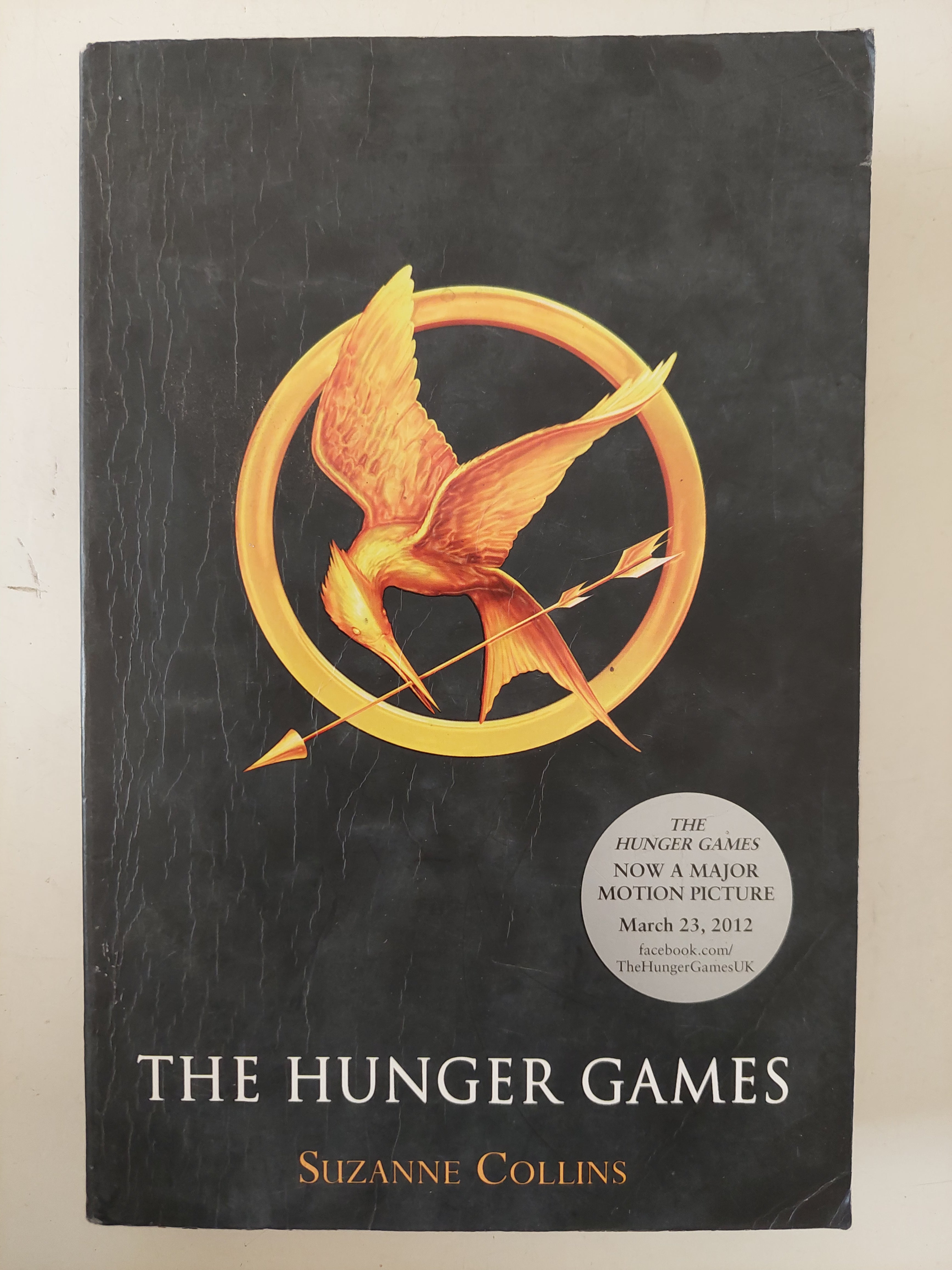 The hunger games / Suzanne Collins