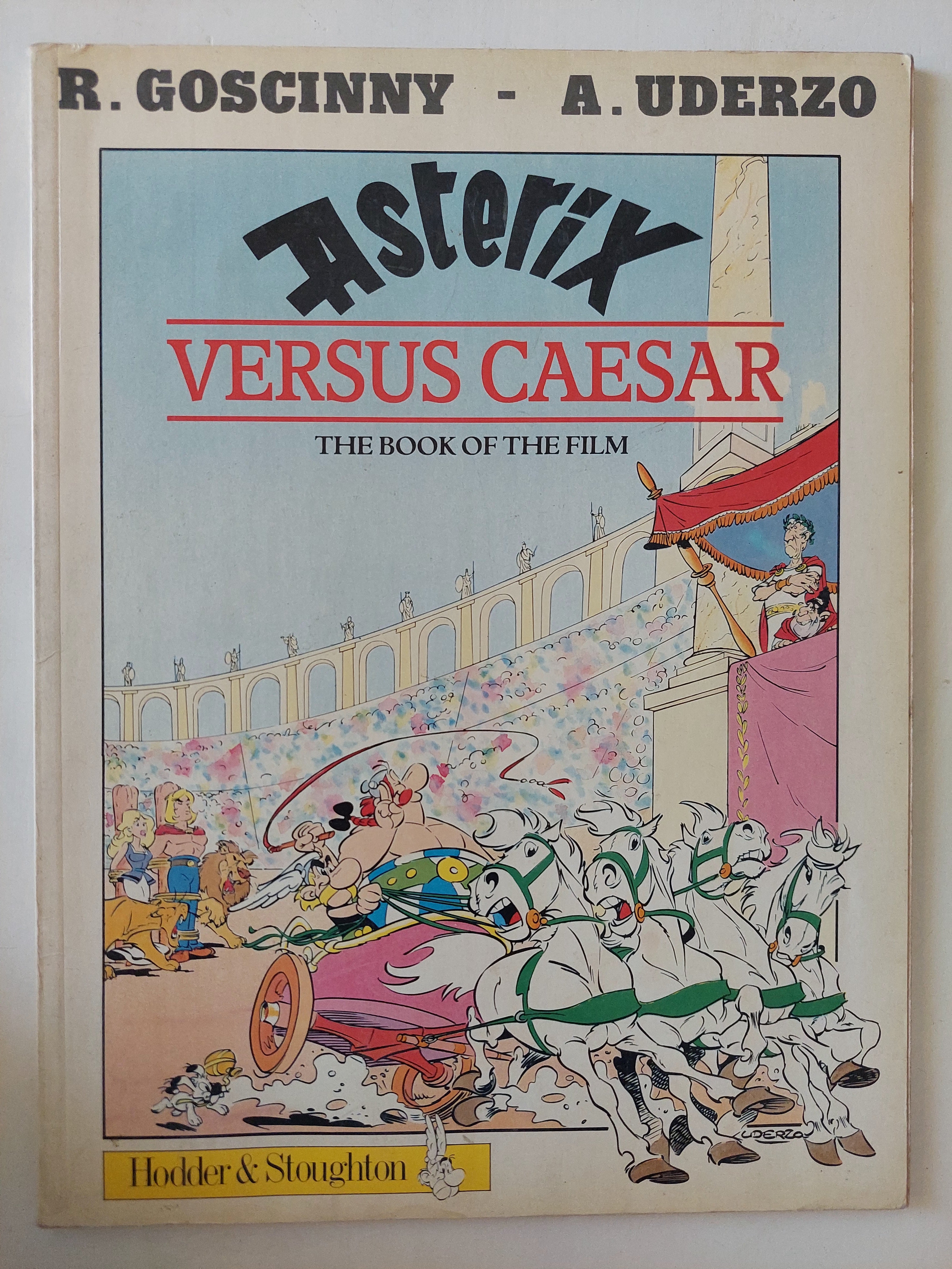 Asterix versus Caesar / Goscinny and Uderzo - قطع كبير - متجر كتب مصرمتجر كتب مصر