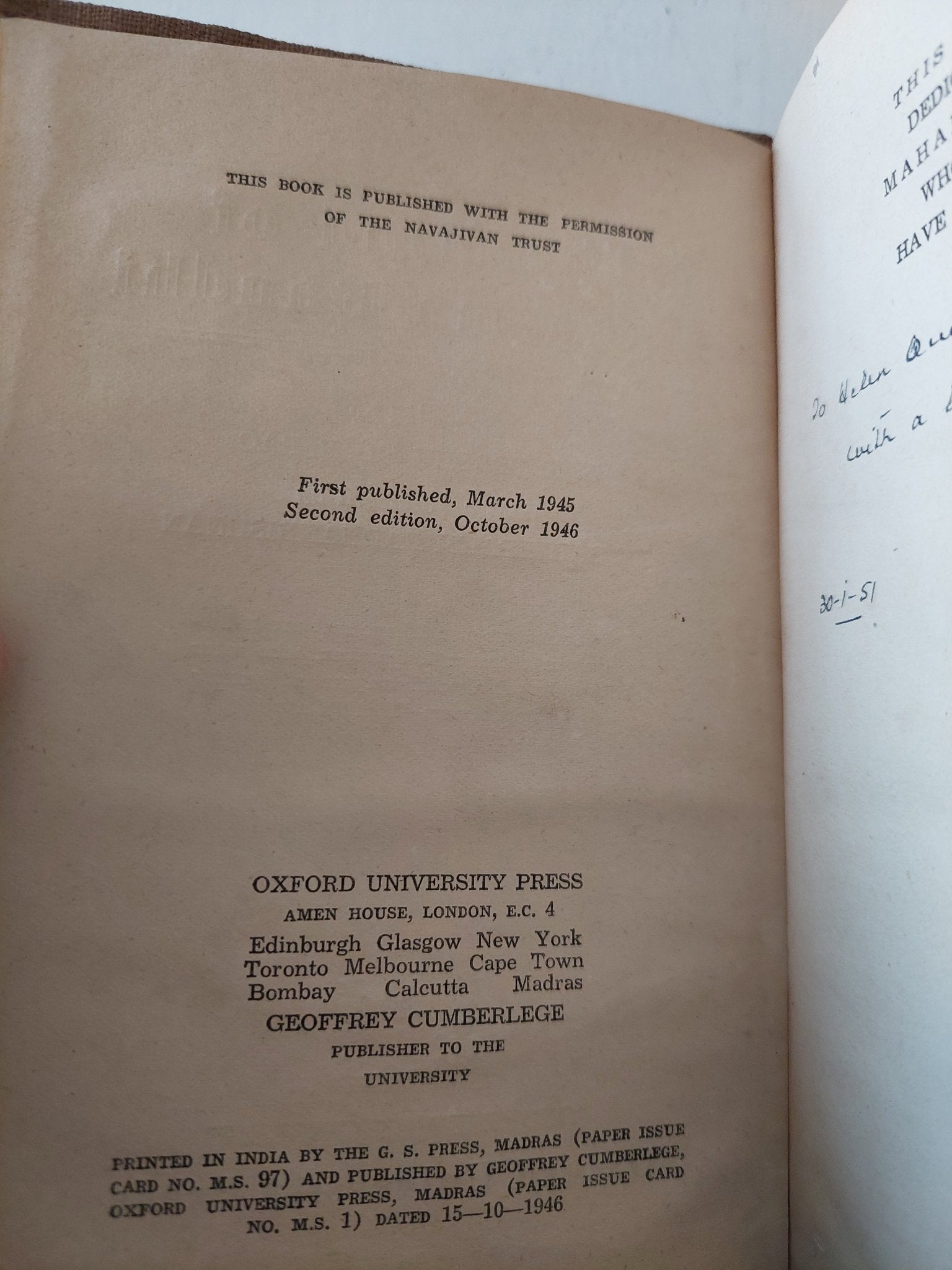 هارد كفر ١٩٤٦ - the mind of Mahatma Gandhi / R K Prabhl & U R Rao - متجر كتب مصر - متجر كتب مصر