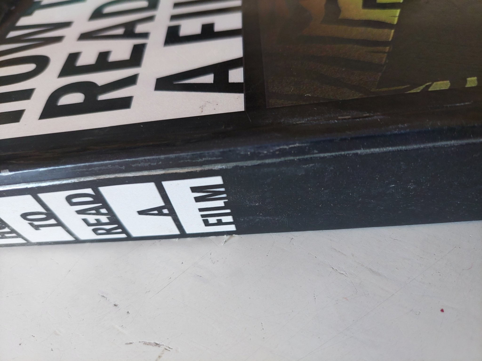 How to read a film / James Monaco - ملحق بالصور - متجر كتب مصر - متجر كتب مصر