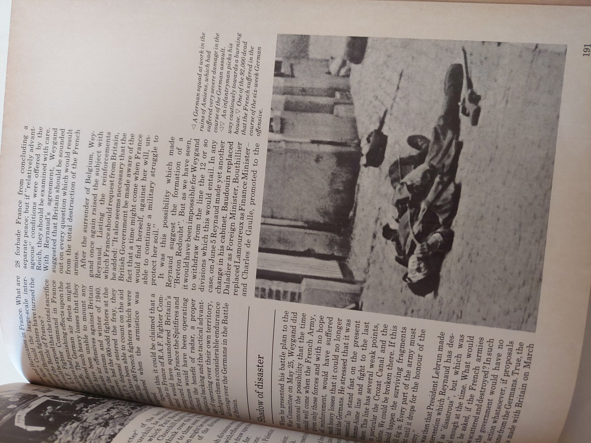 Illustrated World War 2 Encyclopedia - قطع كبير ملحق بالصور - متجر كتب مصر - متجر كتب مصر
