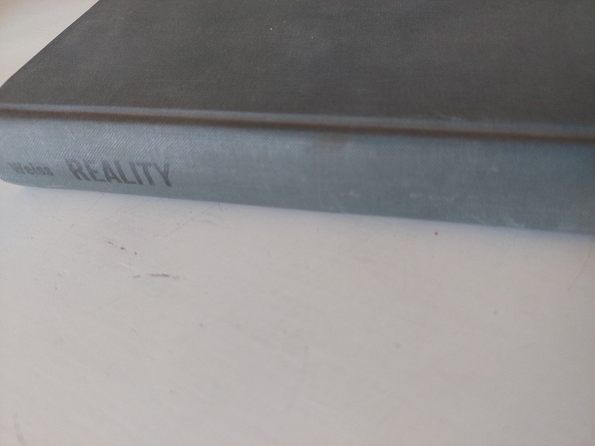 Reality / Paul Weiss - هارد كفر - متجر كتب مصر - متجر كتب مصر