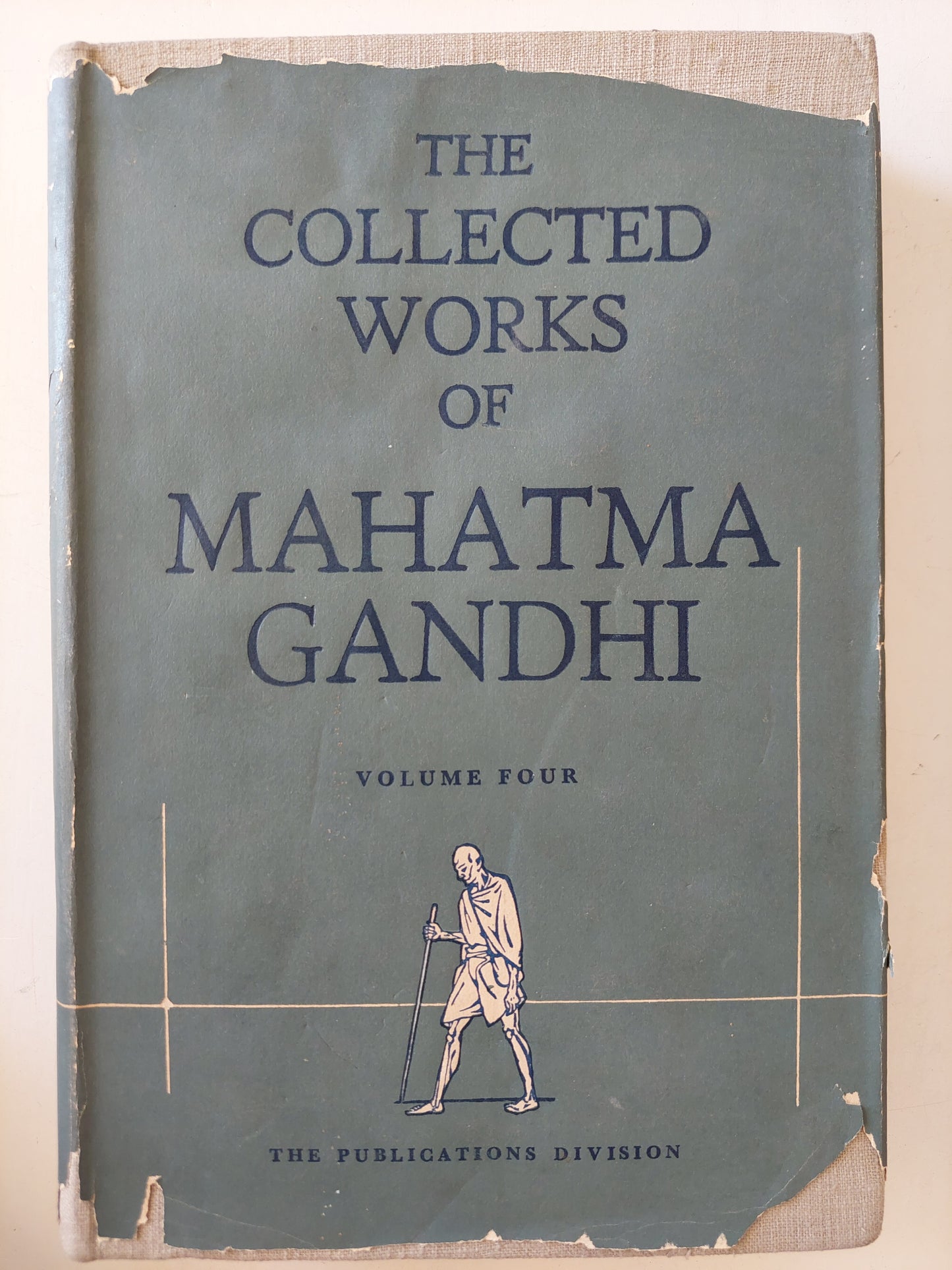 The collected works of Mahatma Gandhi .. volume four - هارد كفر