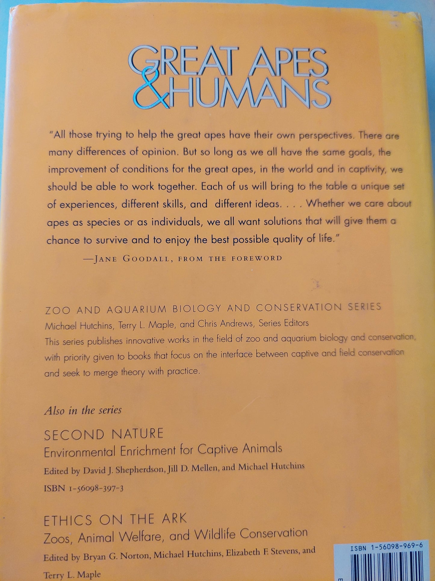 Great apes & humans .. The ethics of coexistence - هارد كفر ملحق بالصور