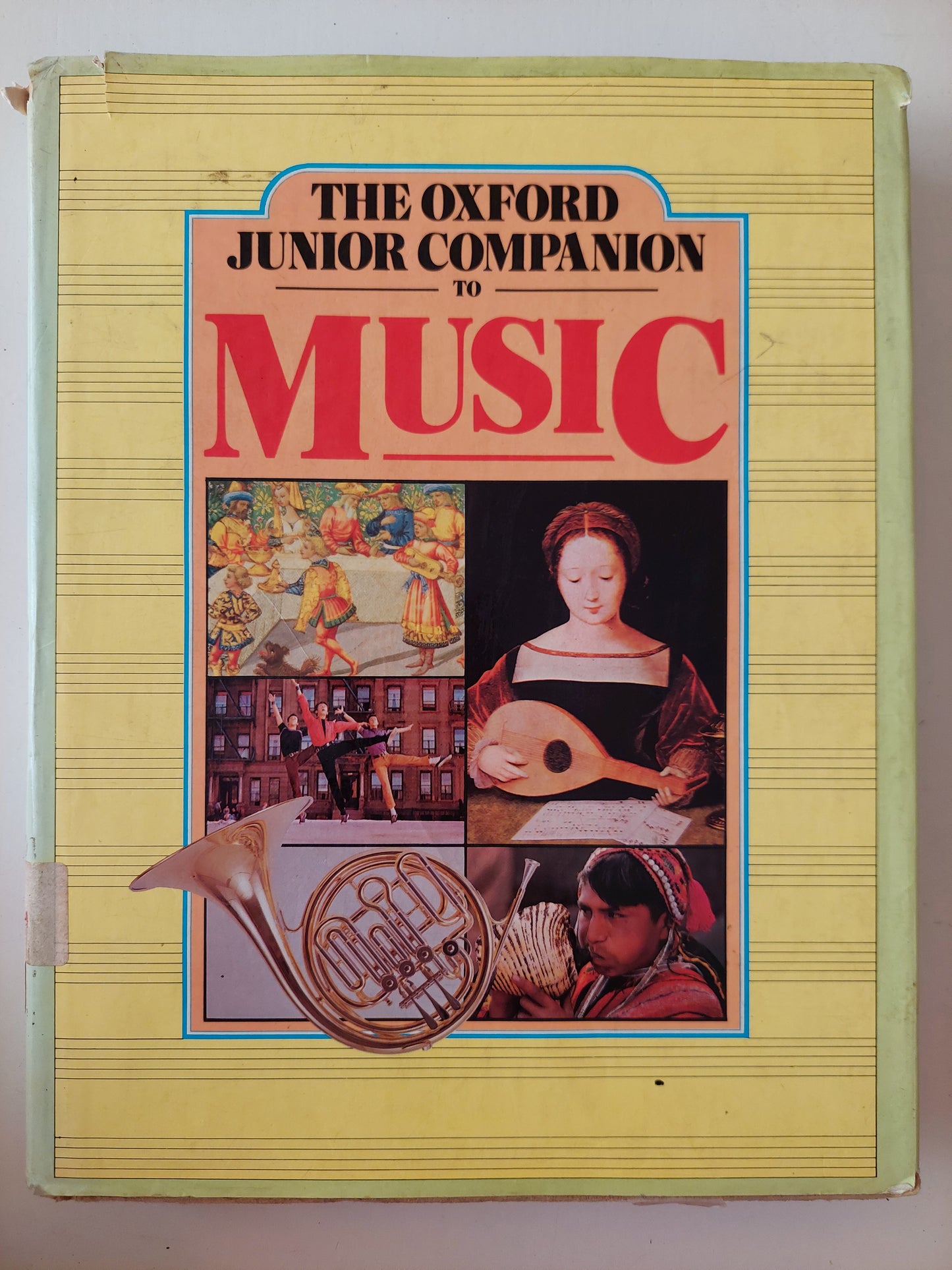 the Oxford junior companion to music - قطع كبير ملحق بالصور / هارد كفر ١٩٧٩