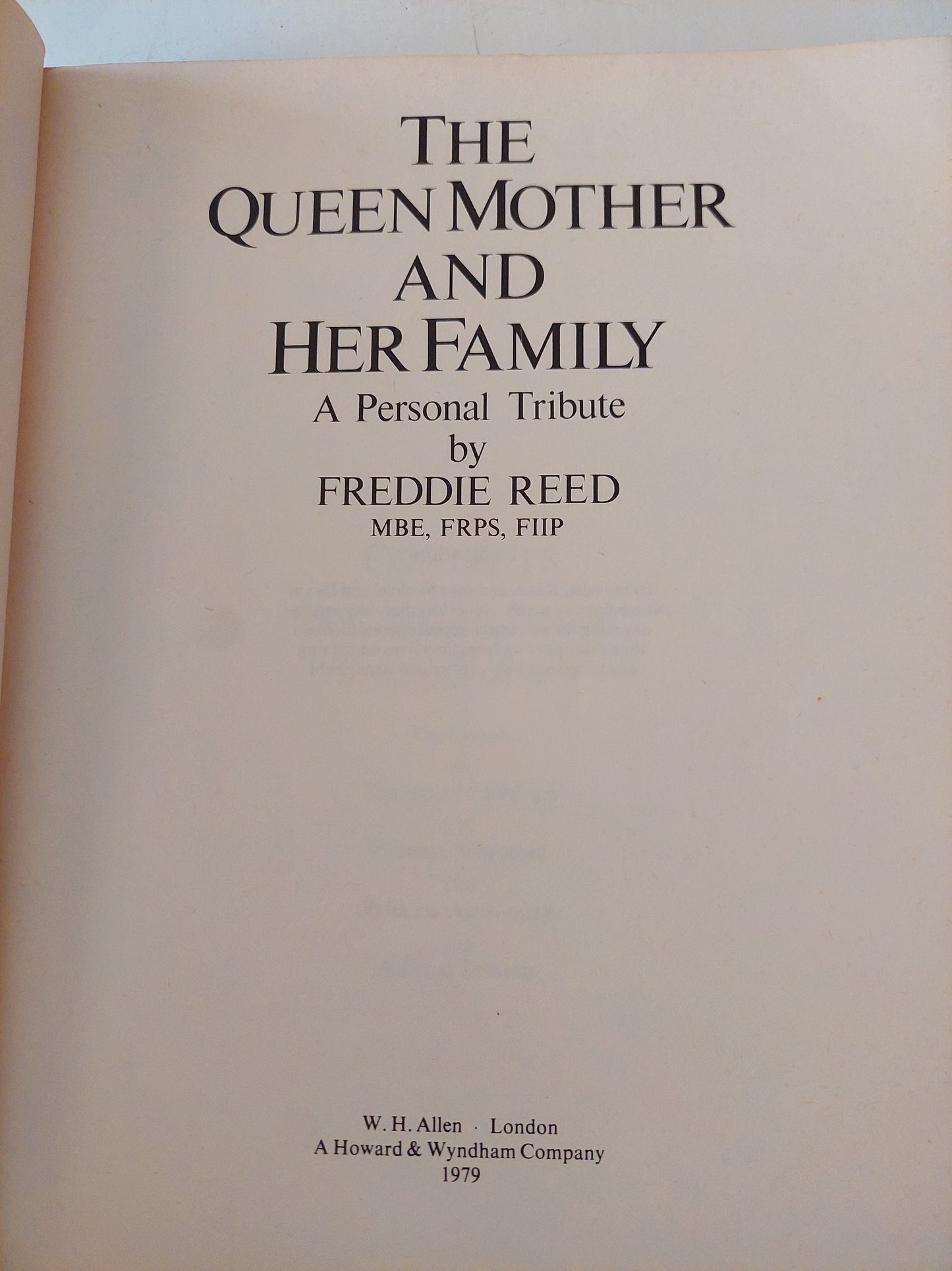 The queen mother and her family .. a personal tribute by Freddie Reed -  ملحق بالصور