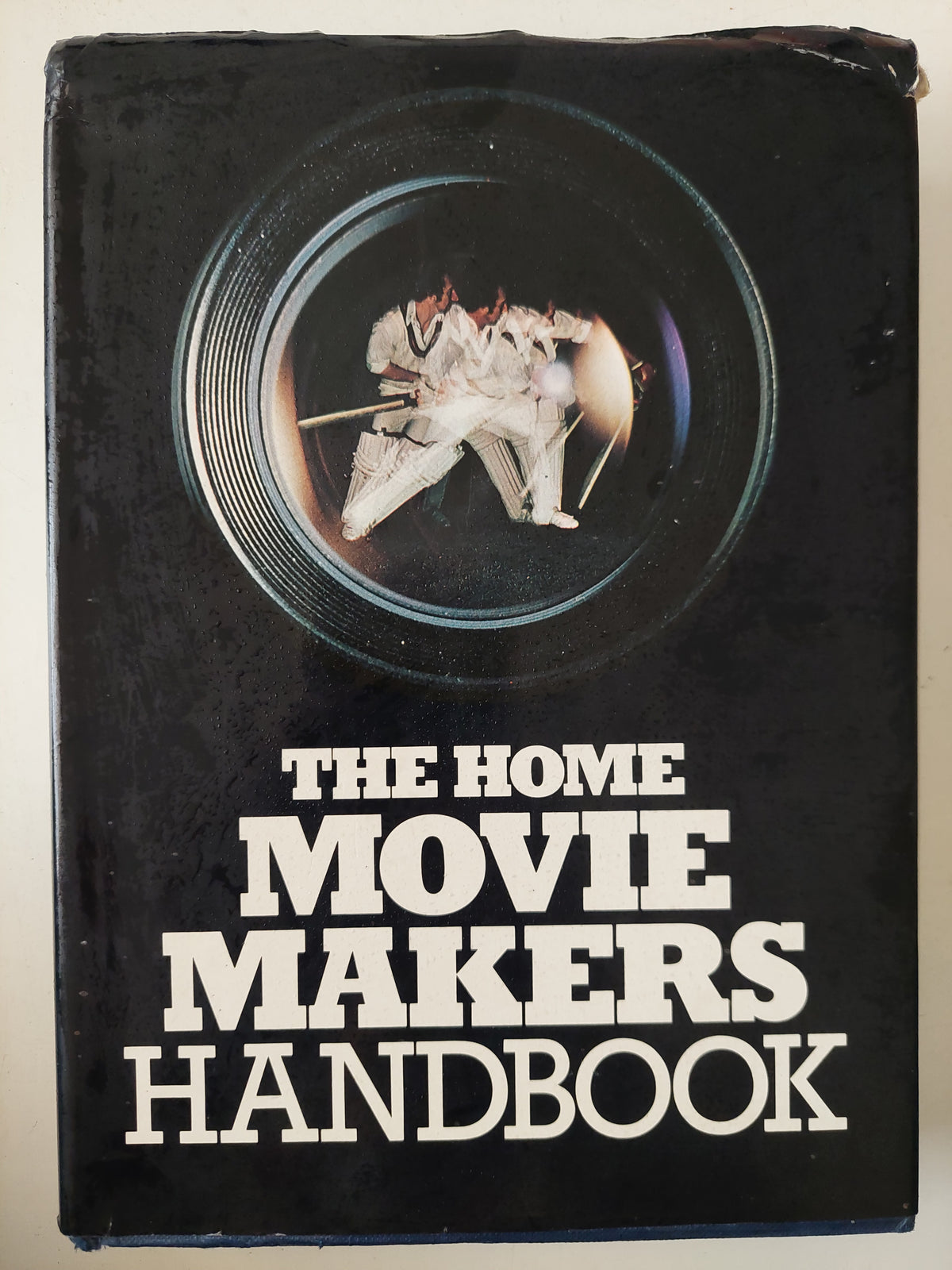 The home movie makers handbook - هارد كفر ملحق بالصور/ قطع كبير