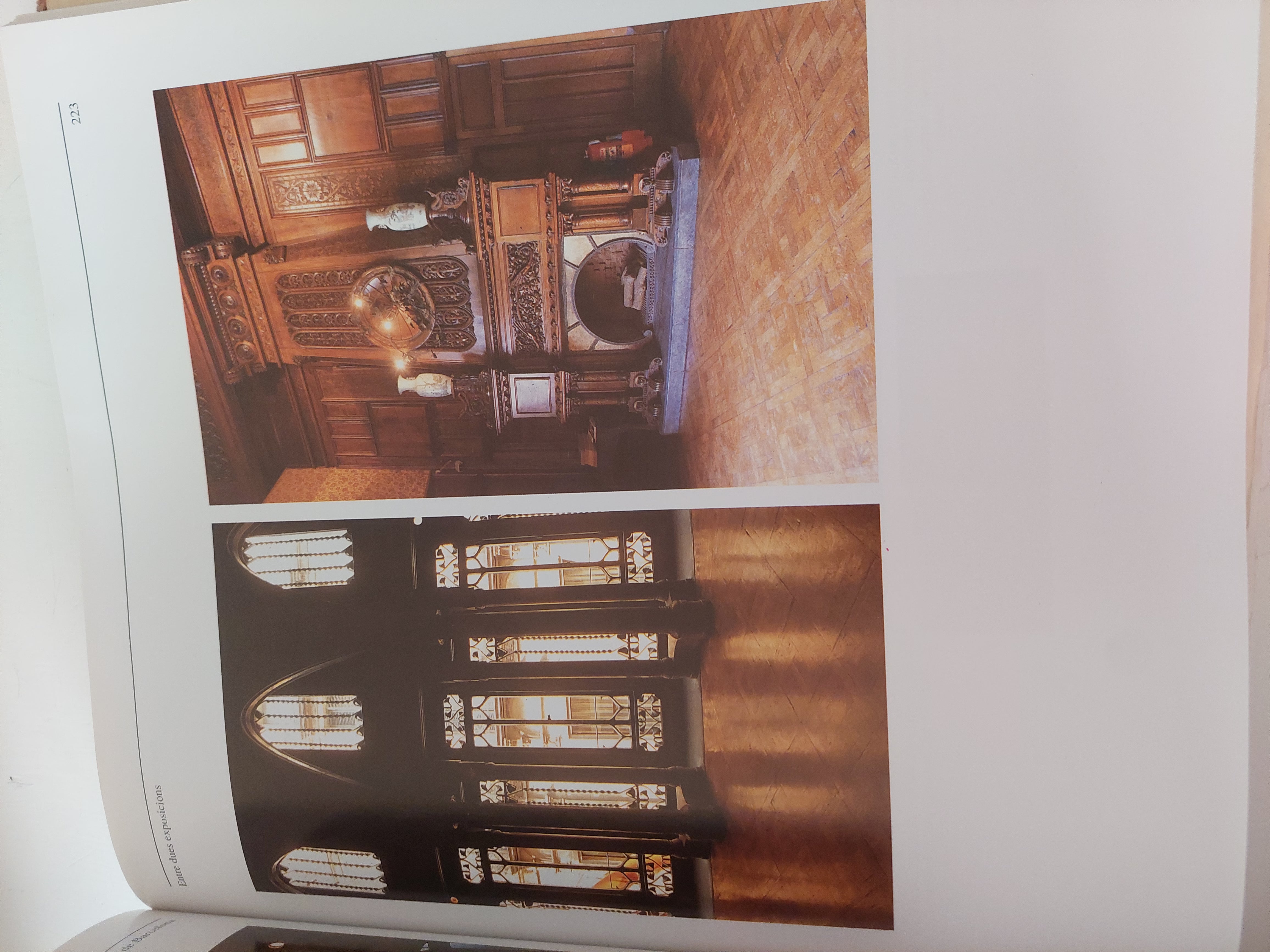 Les metamorfosis de Barcelona / Joaquim Molas - قطع كبير ملحق بالصور/ هارد كفر - متجر كتب مصرمتجر كتب مصر