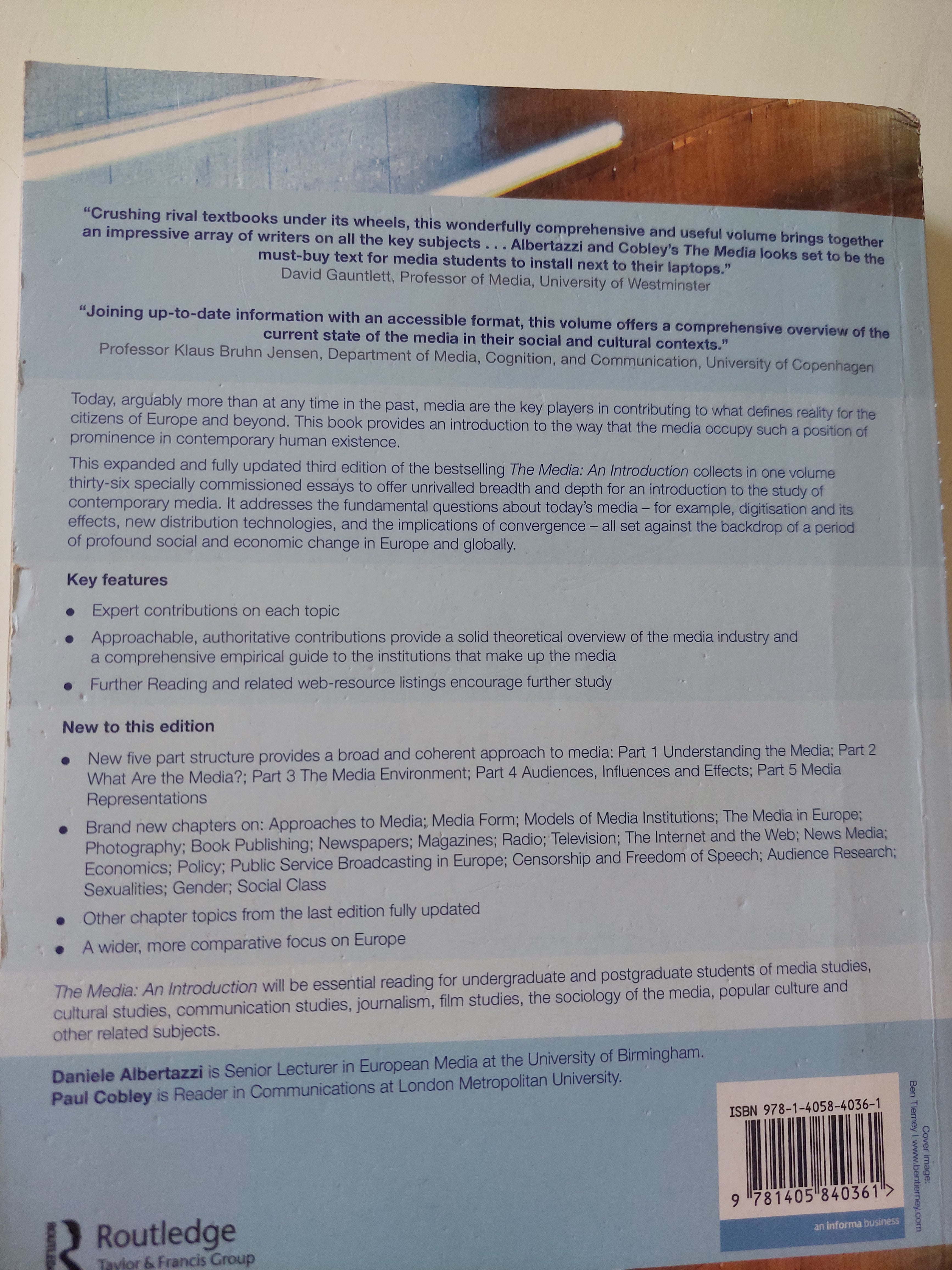 The Media: An Introduction (Third Edition) Edited by: Daniele Albertazzi & Paul Cobley - قطع كبير - متجر كتب مصرمتجر كتب مصر