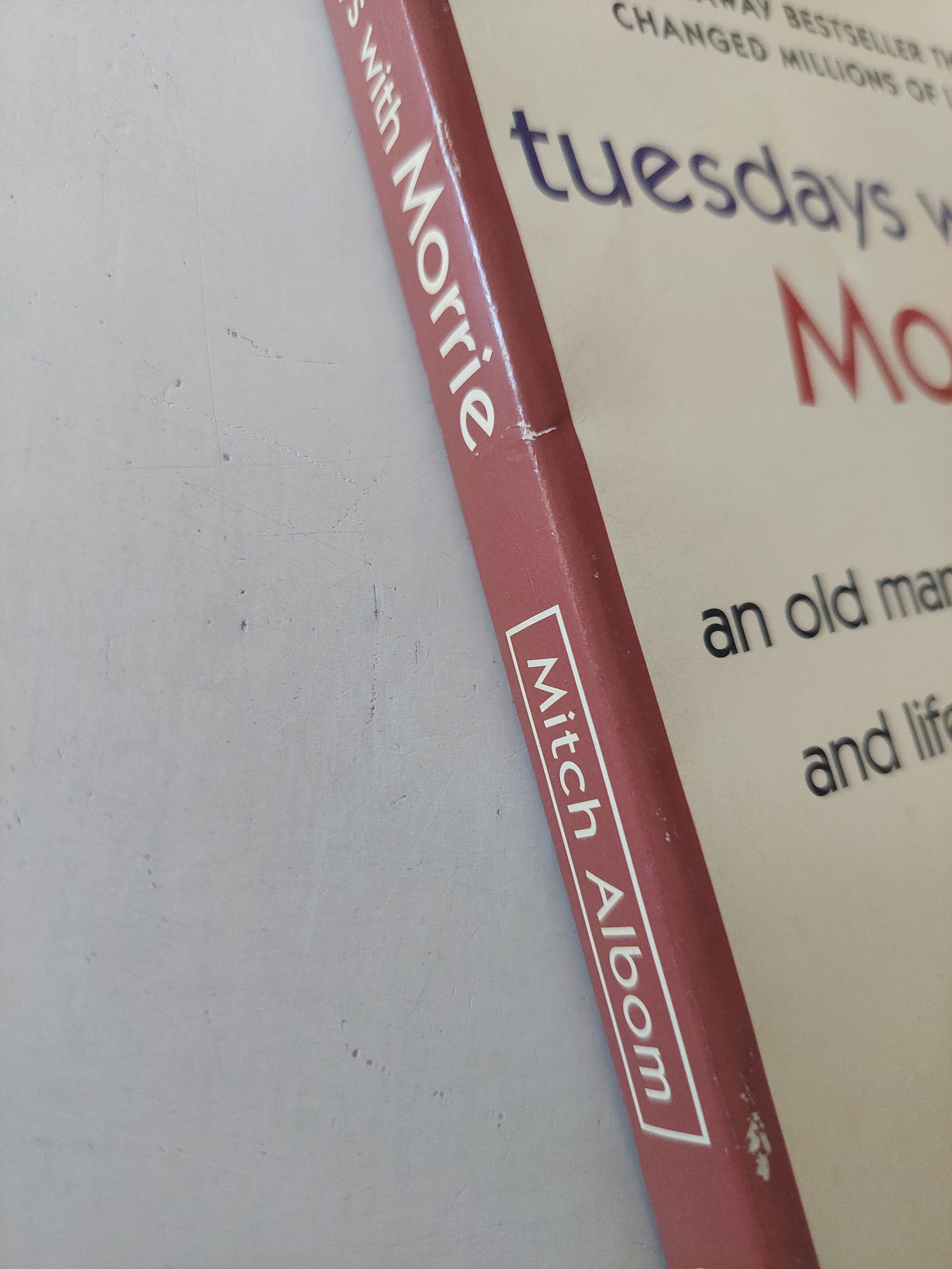 Tuesdays with Morrie / Mitch Albom - متجر كتب مصرمتجر كتب مصر