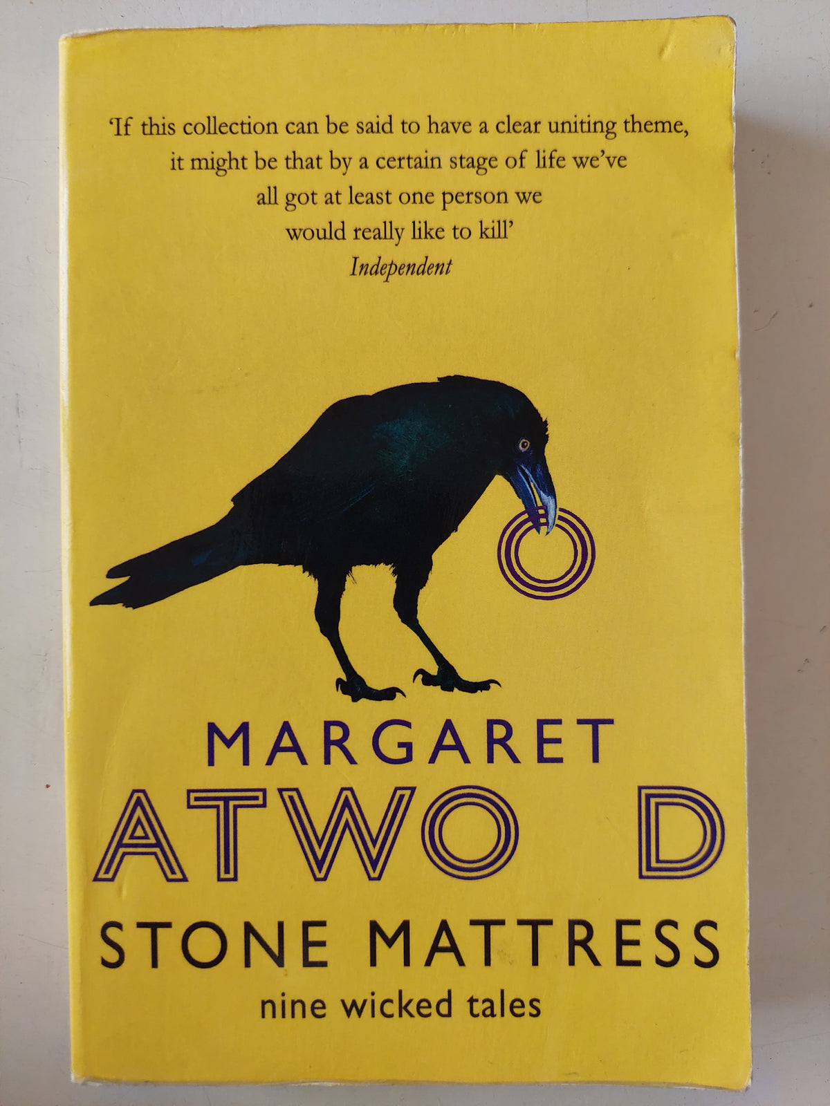 Stone mattress / Margaret Atwood 