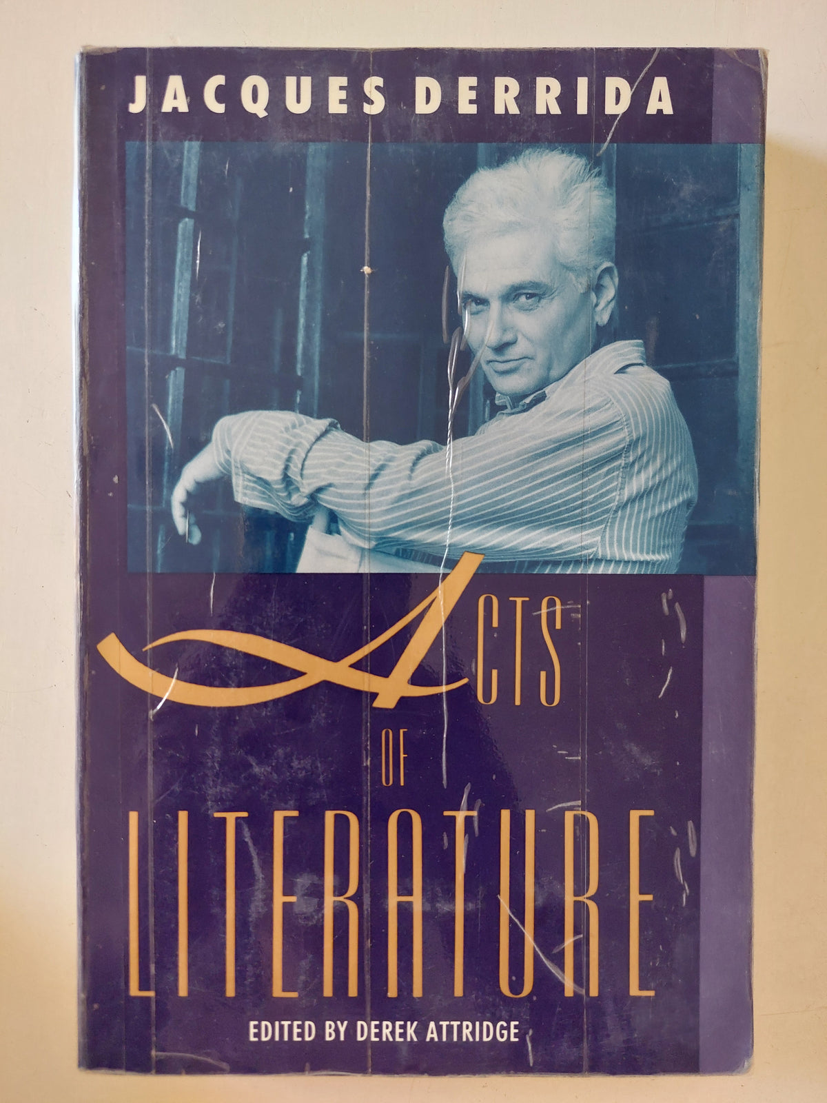 Acts of literature / Jacques Derrida