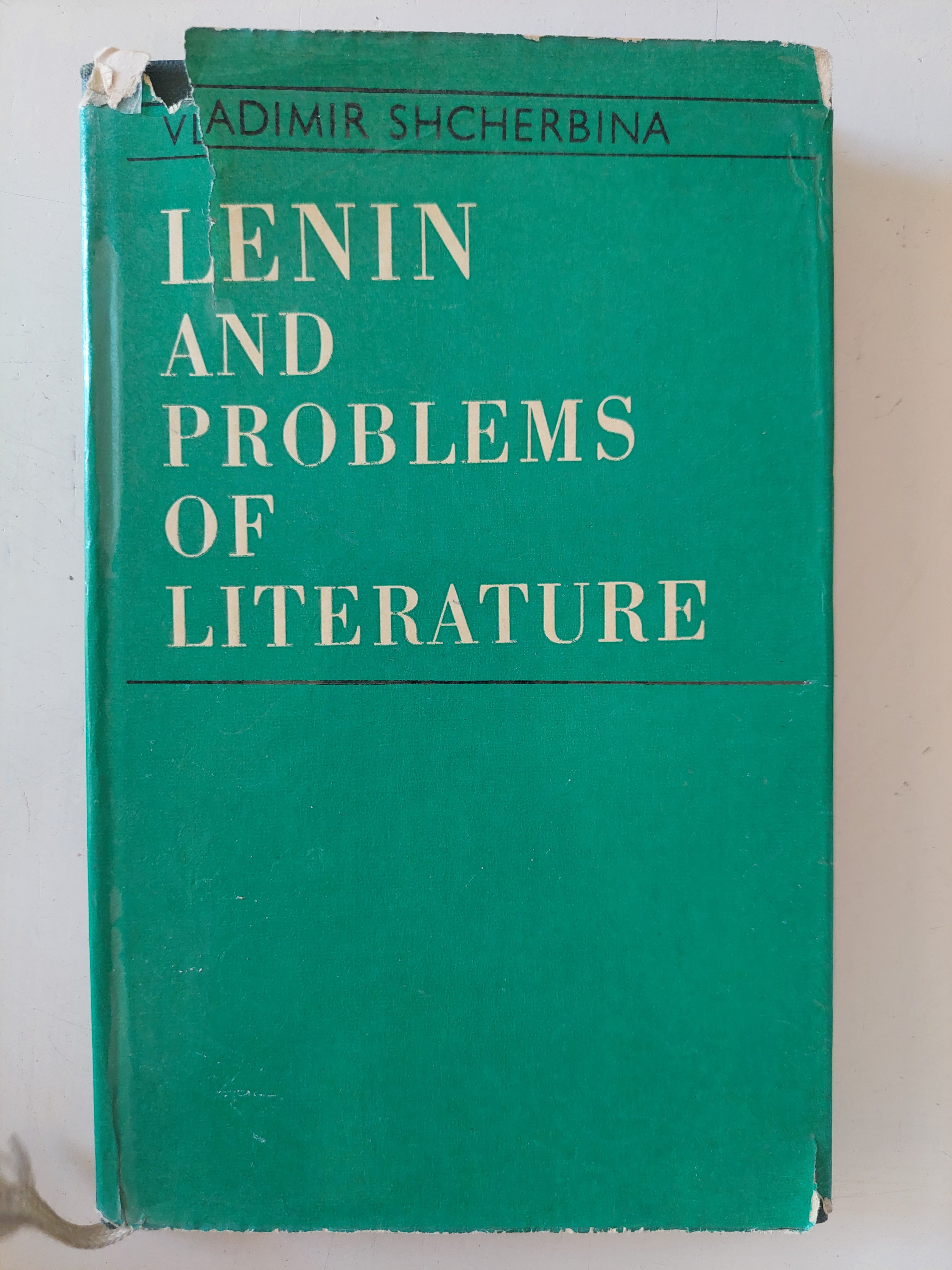 Lenin and problems of literature / Vladimir Shcherbina