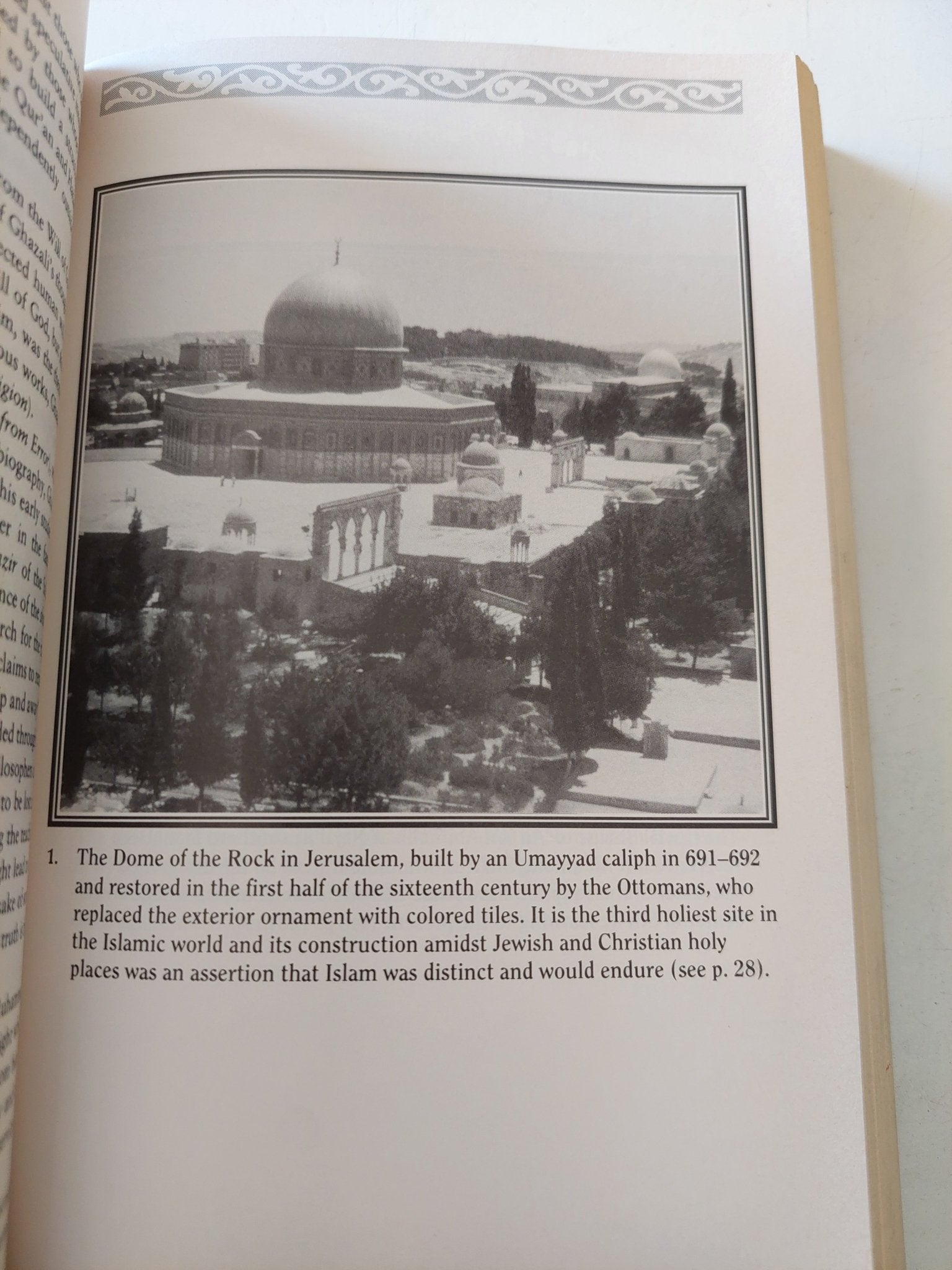 A history of the Arab peoples / Albert Hourani - متجر كتب مصر - متجر كتب مصر