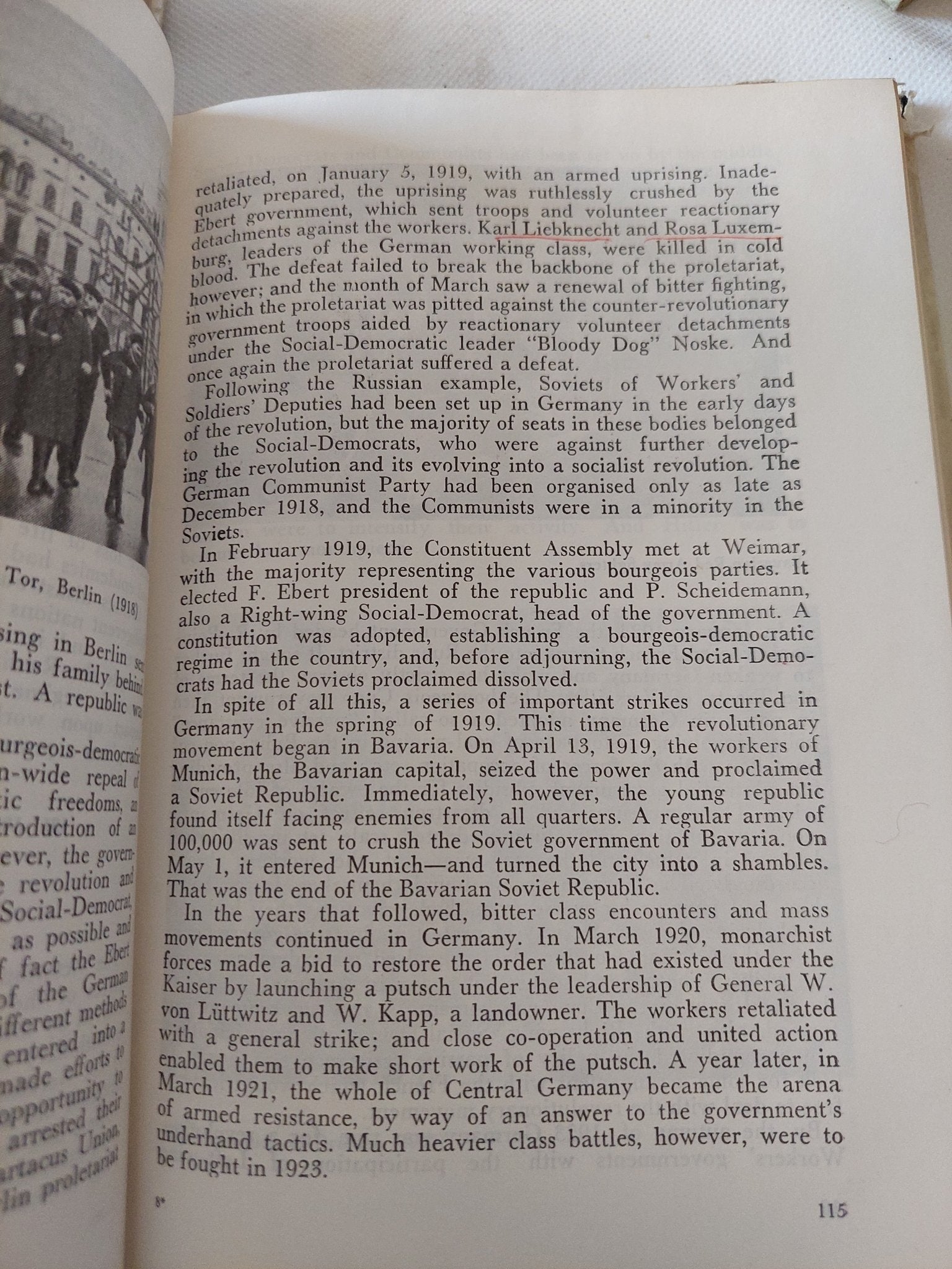 A short history of the world / A. Z. Manfred 1974 دار التقدم موسكو - جزئين هارد كفر - متجر كتب مصر - متجر كتب مصر