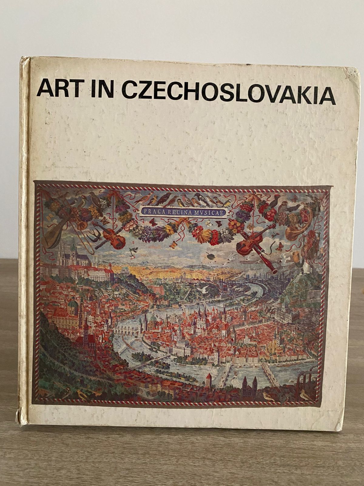 Art in Czechoslovakia - قطع كبير هارد كفر - متجر كتب مصر - متجر كتب مصر