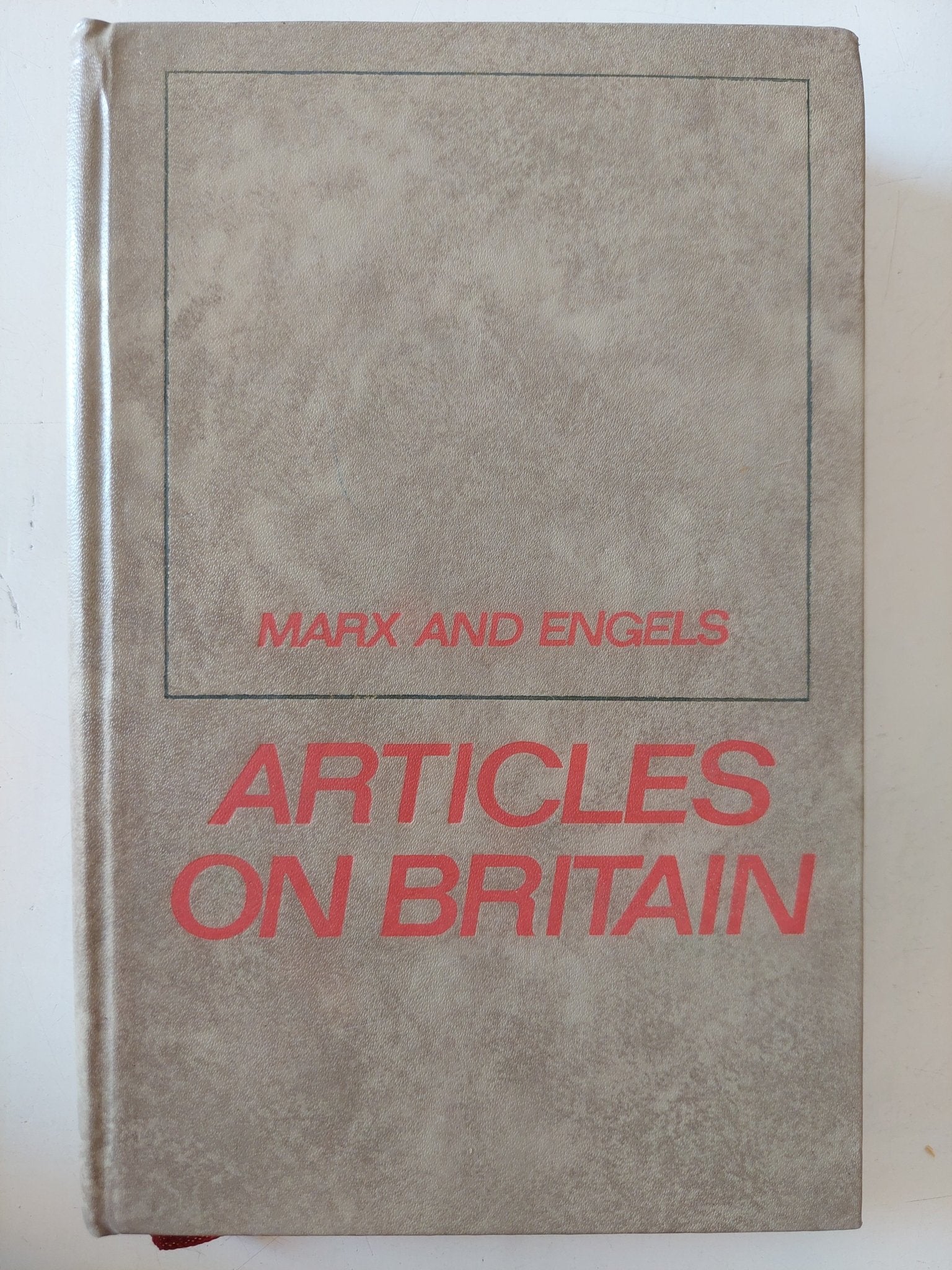 Articles on Britain / Marx and Engels - هارد كفر / دار التقدم - موسكو - متجر كتب مصر - متجر كتب مصر