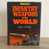 Brassey's Infantry weapons of the world - قطع كبير هارد كفر / ملحق بالصور - متجر كتب مصر - متجر كتب مصر