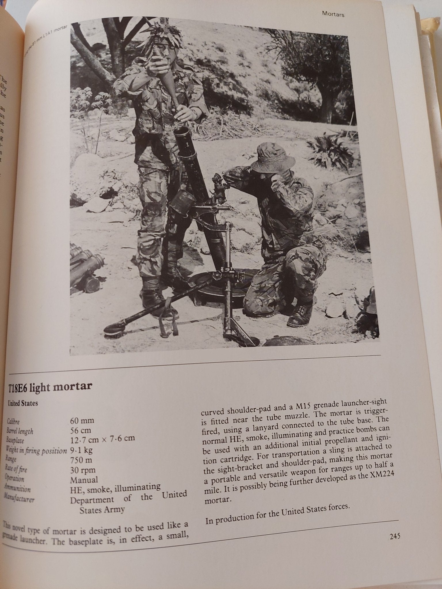 Brassey's Infantry weapons of the world - قطع كبير هارد كفر / ملحق بالصور - متجر كتب مصرمتجر كتب مصر