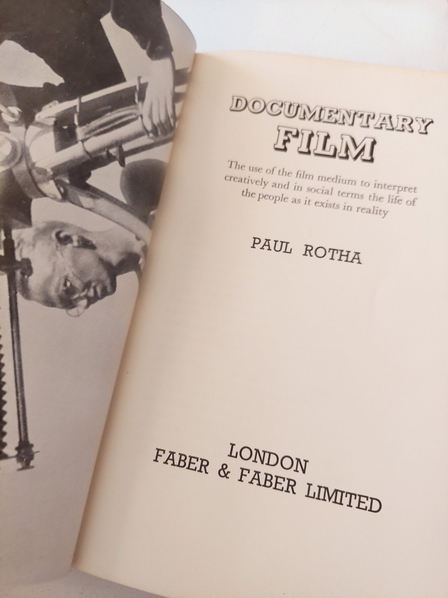 Documentary Film / Paul Rotha - هارد كفر ملحق بالصور - متجر كتب مصر - متجر كتب مصر