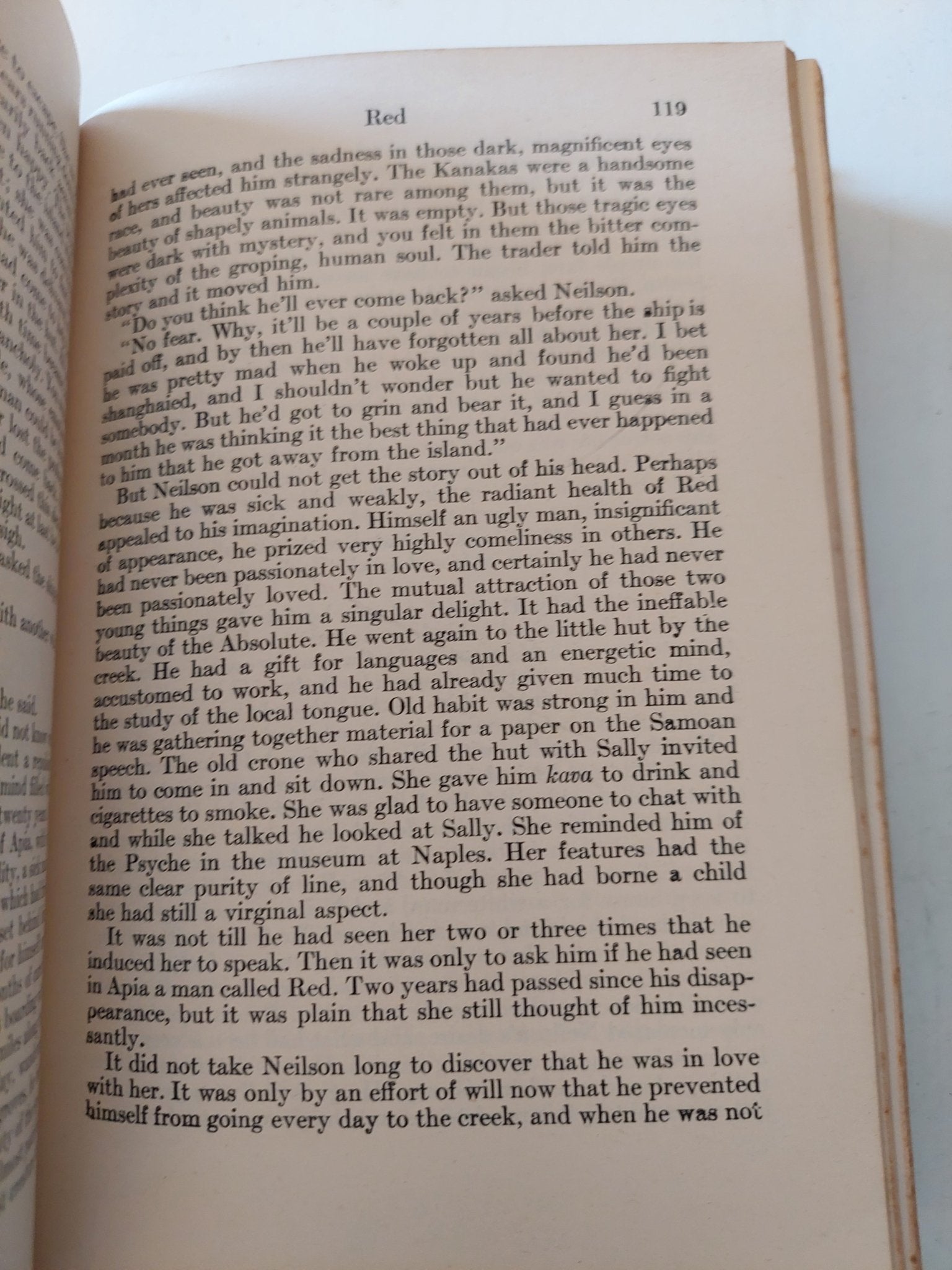 East and West .. the collected short stories of W. Somerset Maugham - هارد كفر - متجر كتب مصر - متجر كتب مصر