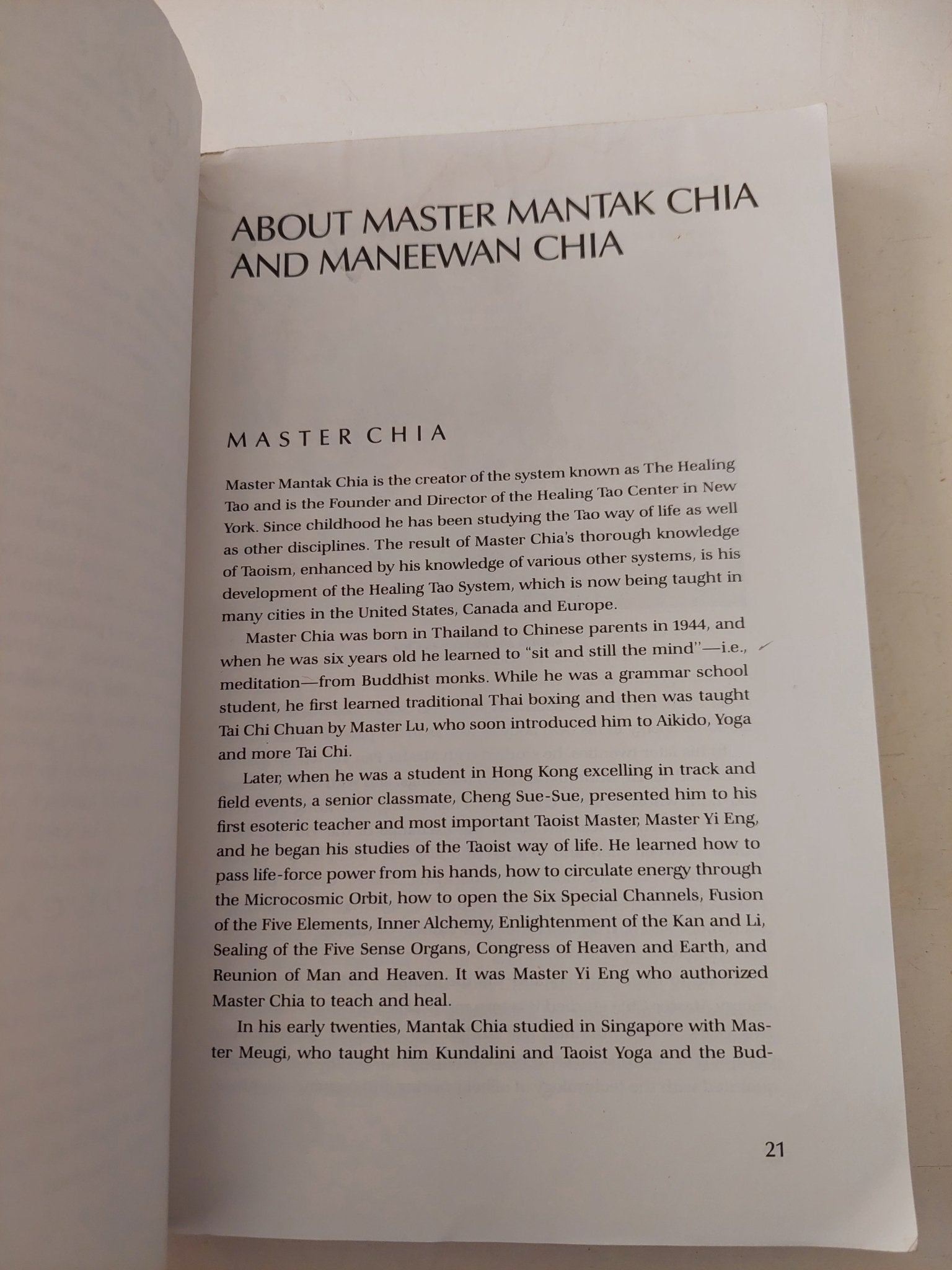 Healing love through the Tao .. Cultivating female sexual energy / Mantak Chia & Manewan Chia - متجر كتب مصر - متجر كتب مصر