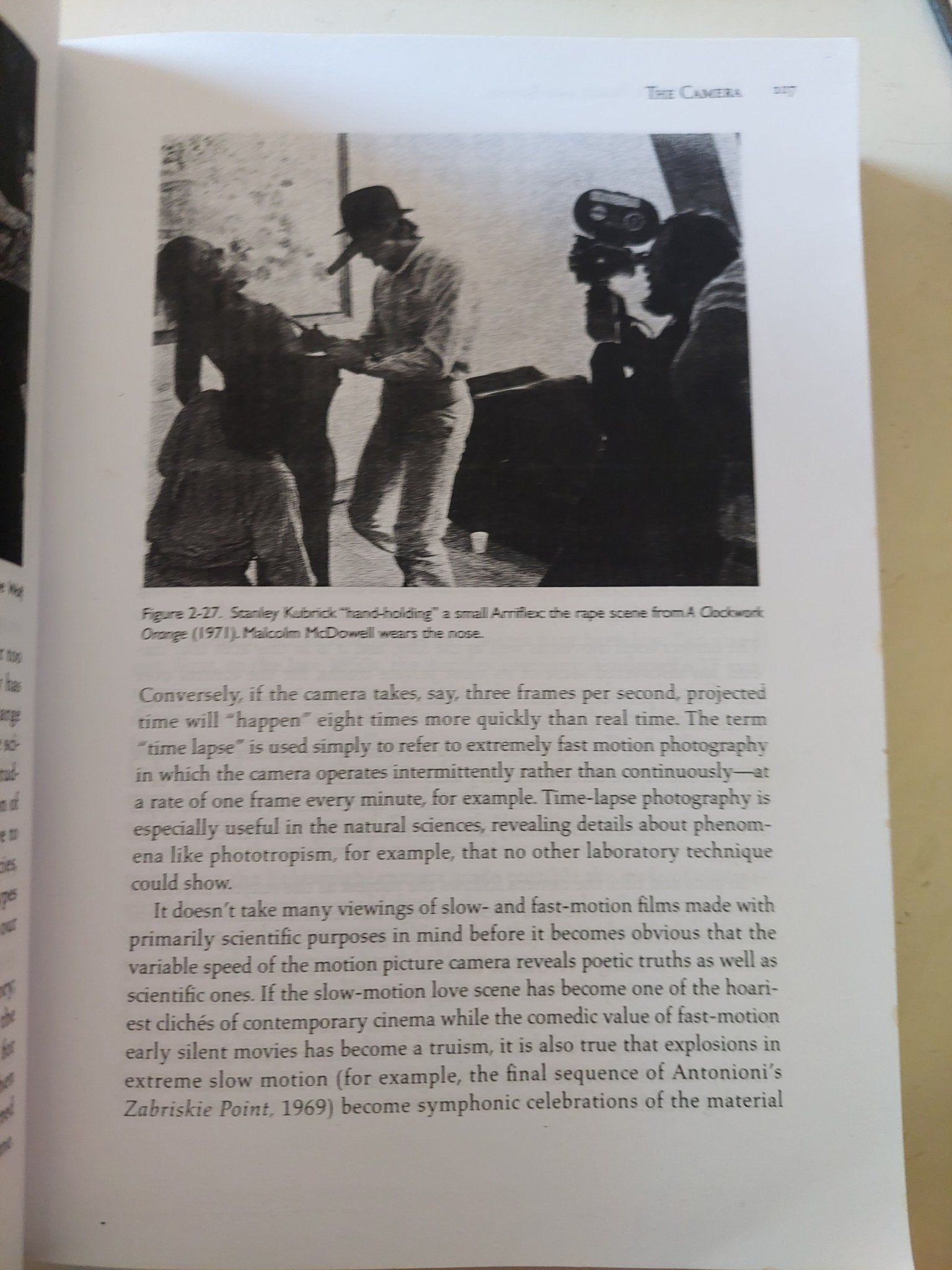How to read a film / James Monaco - ملحق بالصور - متجر كتب مصر - متجر كتب مصر