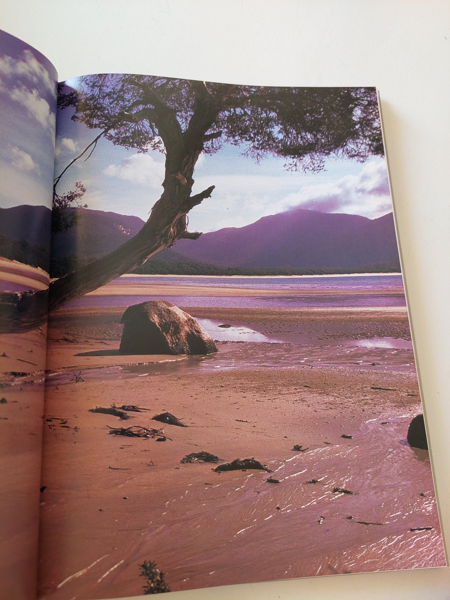 Images of Australia - قطع كبير ملحق بالصور هارد كفر - متجر كتب مصر - متجر كتب مصر