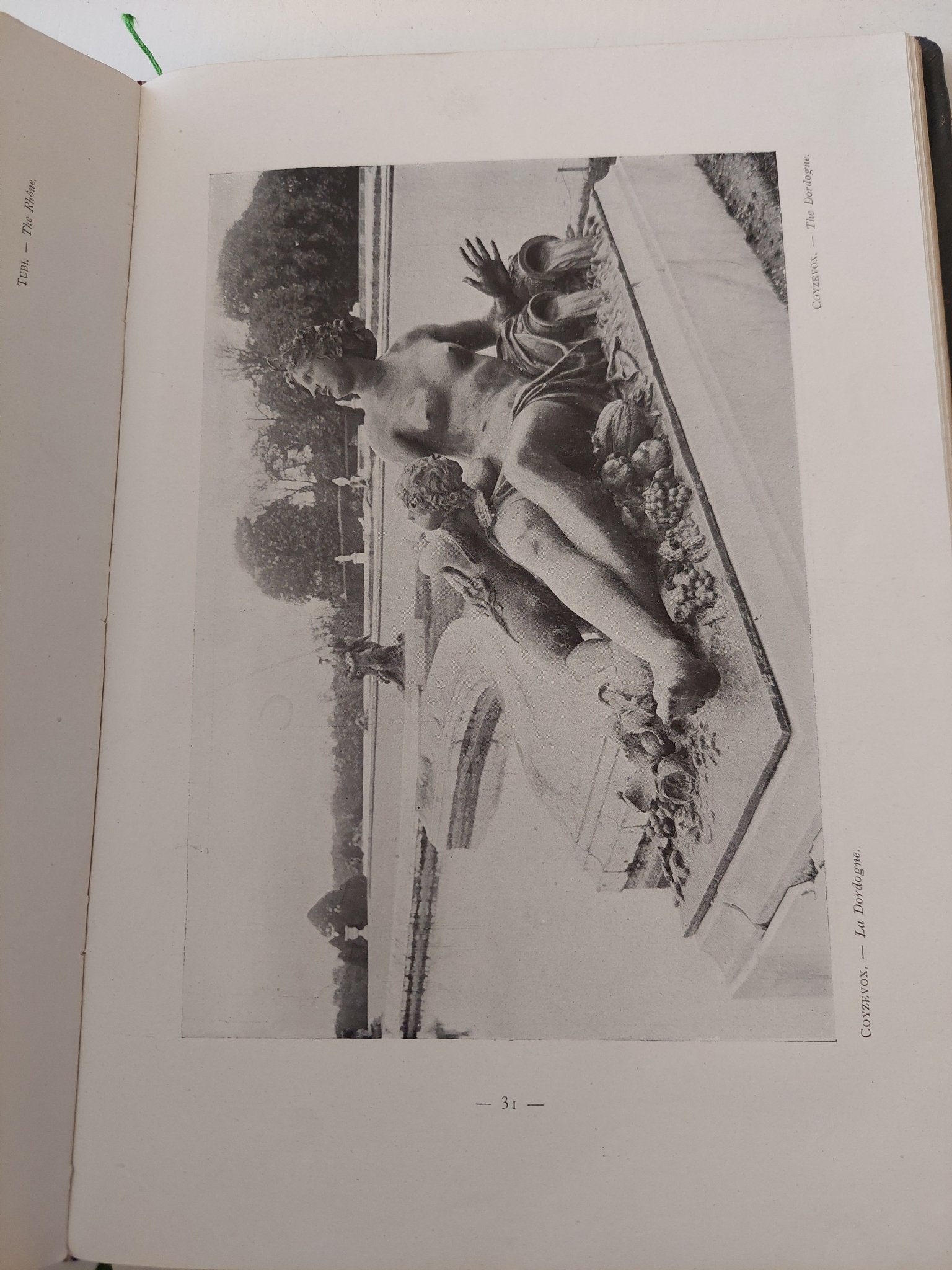 Les Chefs D'Oeuvre du Musee du Louvre - هارد كفر ملحق بالصور/ قطع كبير (نوادر) - متجر كتب مصرمتجر كتب مصر