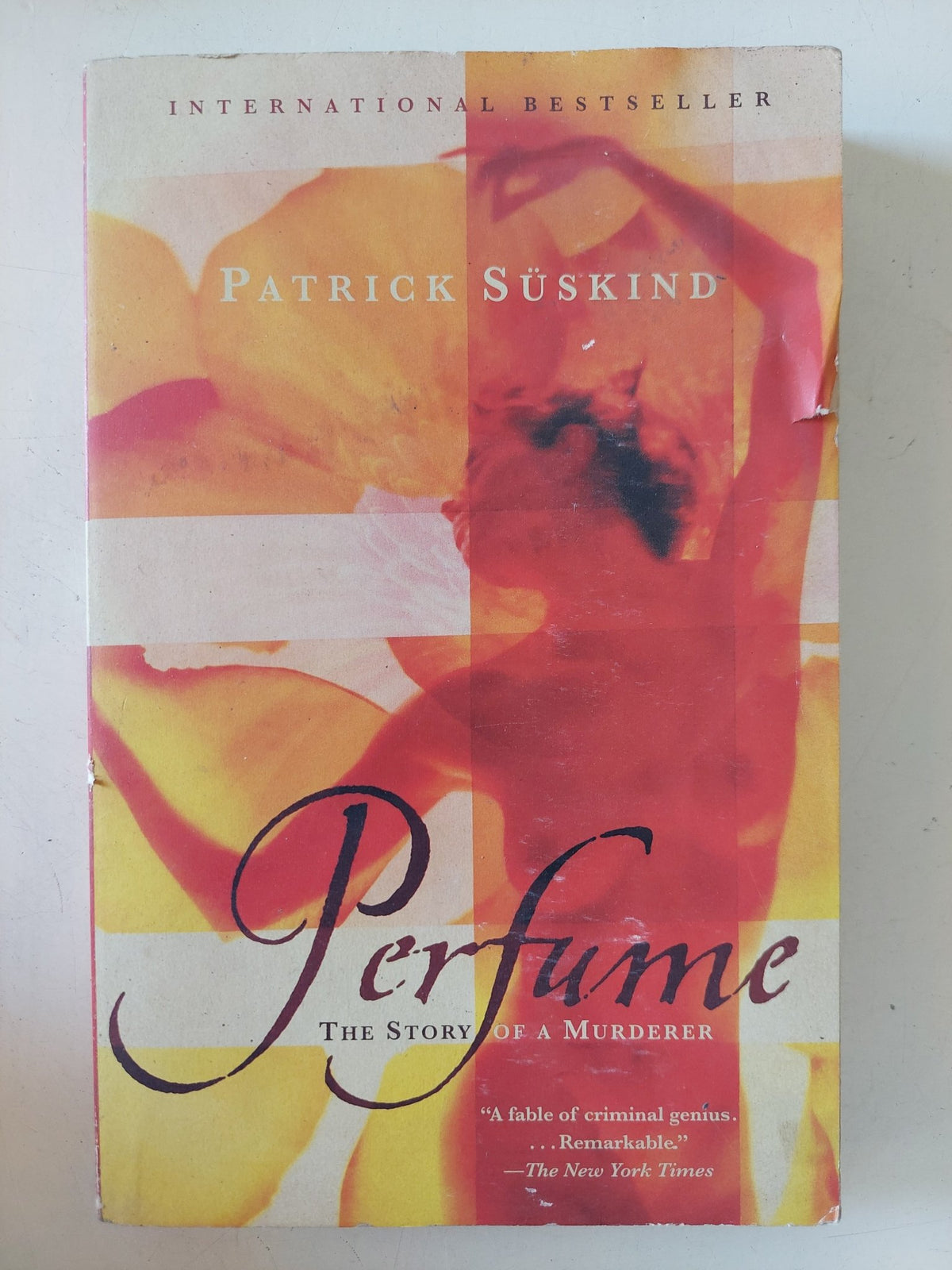 Perfume the story of a murderer / Patrick Suskind - متجر كتب مصر - متجر كتب مصر
