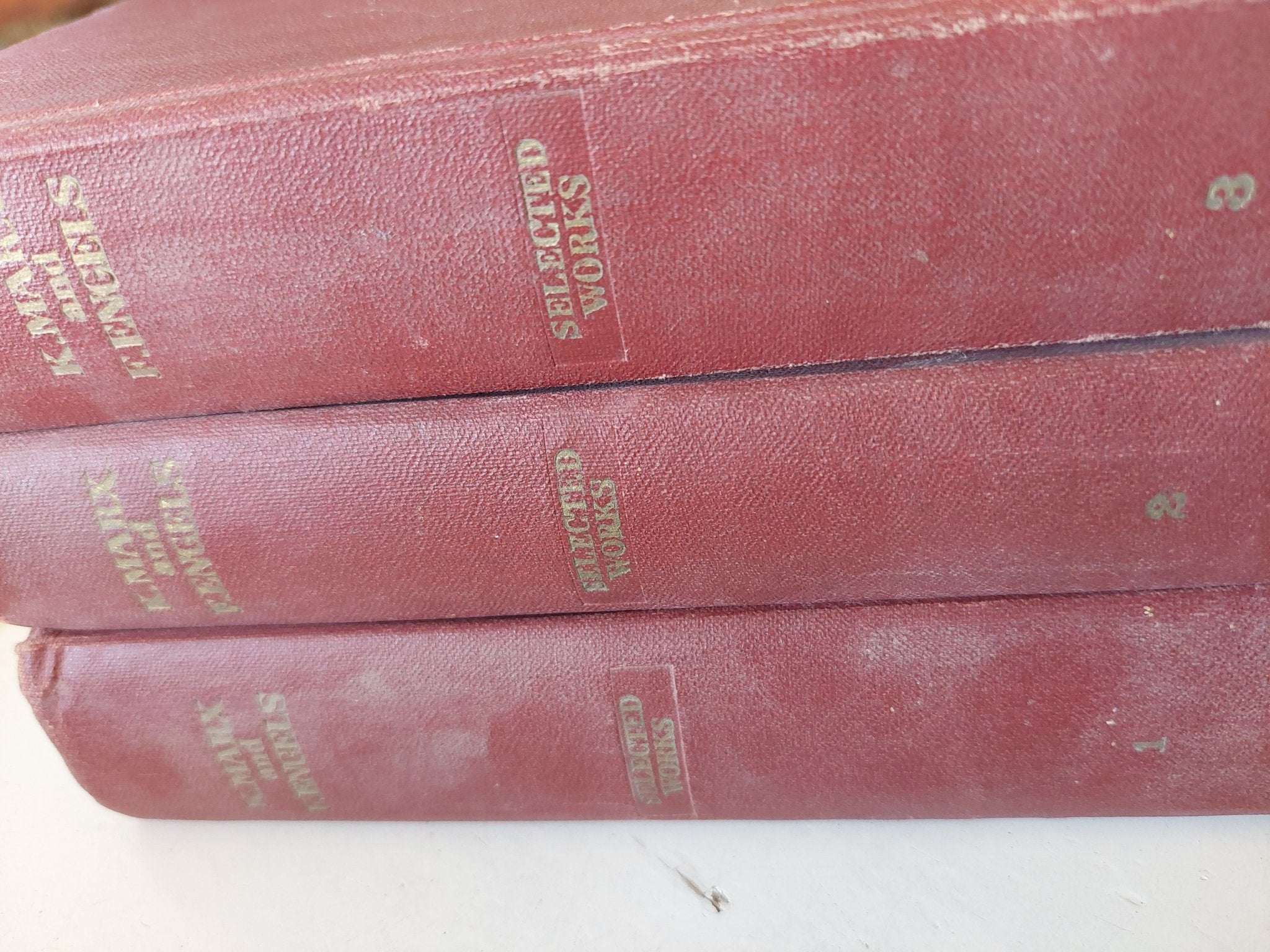 Selected works / Karl Marx & Frederick Engels - ٣ أجزاء هارد كفر - متجر كتب مصر - المكتبة الفلسفية