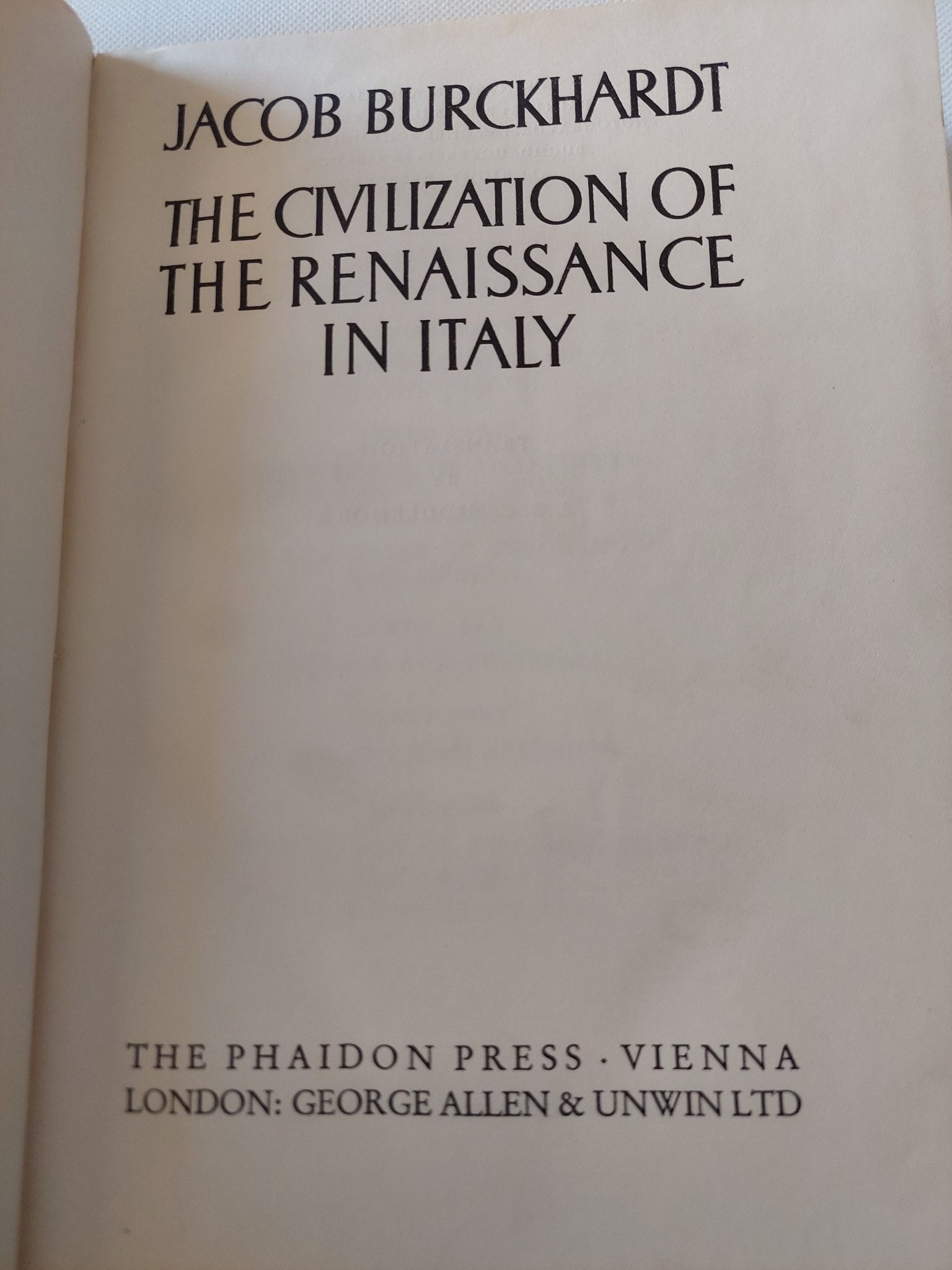 The Civilization of the Renaissance in Italy / Jacob Burckhardt - قطع كبير ملحق بالصور / هارد كفر - متجر كتب مصر - متجر كتب مصر