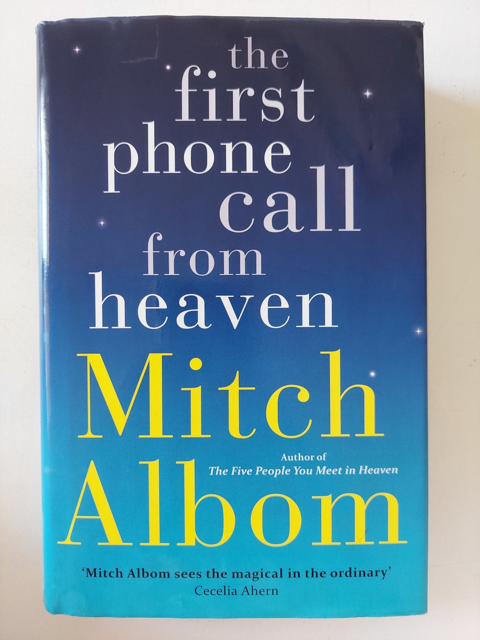 The first phone call from heaven / Mitch Albom - هارد كفر - متجر كتب مصر - متجر كتب مصر