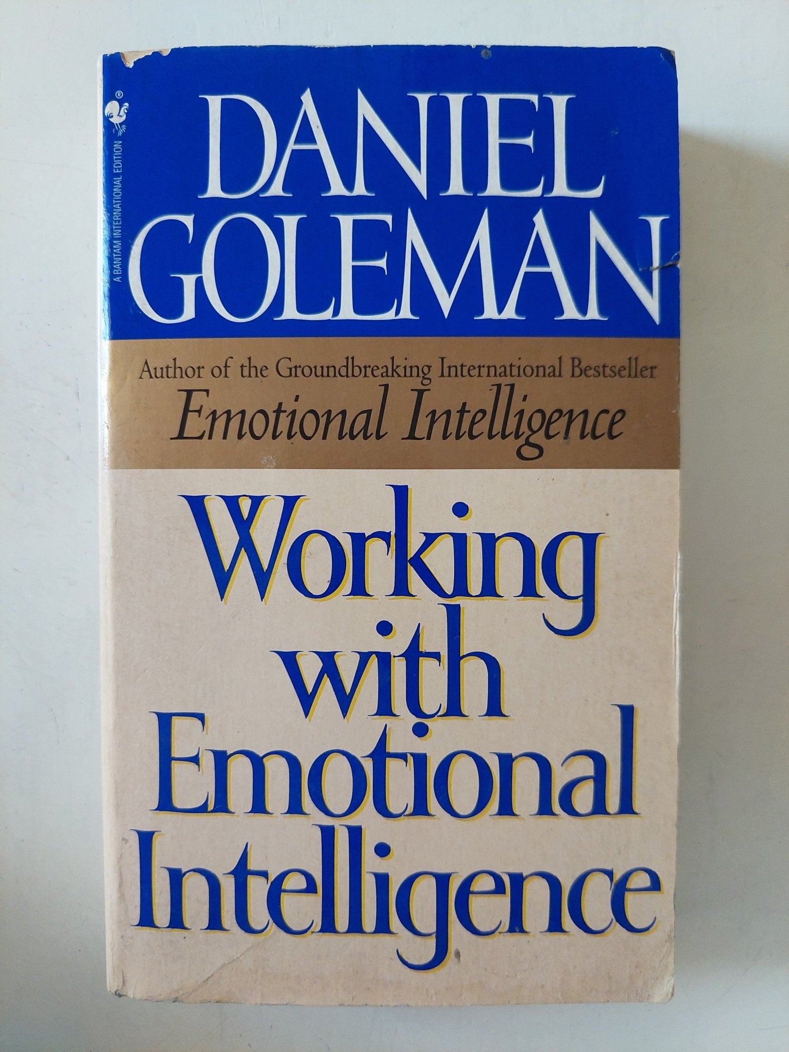 Working with emotional intelligence / Daniel Goleman - متجر كتب مصر - متجر كتب مصر